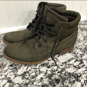 Lace up boots